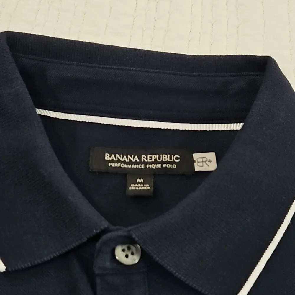 Banana Republic Performance Pique Polo Golf Shirt Navy Blue‎ Men’s Medium EUC LN